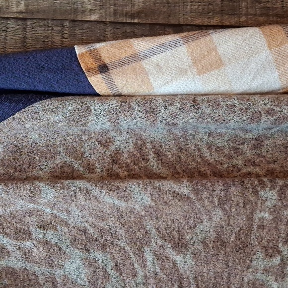 Women's Size XL Cute Top Shirt Maurices - Picture 3 of 4